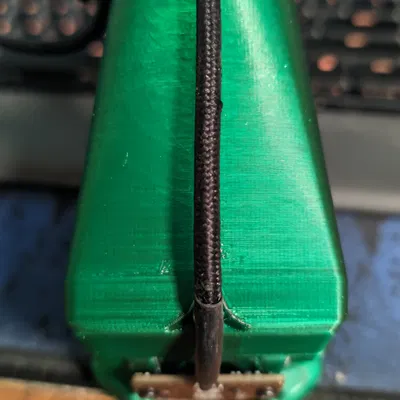 Cửa nạp quạt 40mm EVA 3 - Quản lý cáp Beacon