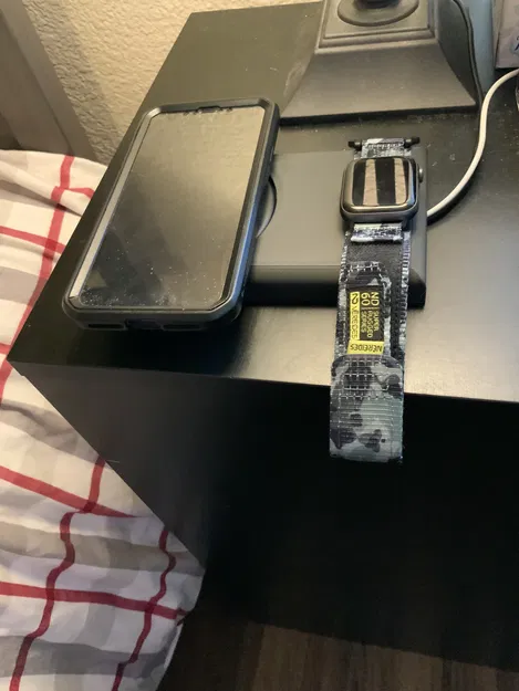 Giá đỡ iPhone Yootech sạc không dây Apple Watch cho bàn đầu giường - Image 2