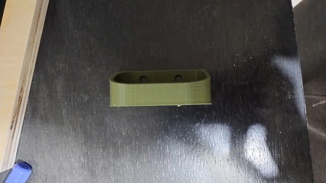 Giá đỡ ổ cắm điện Kasa HS300 - Image 2