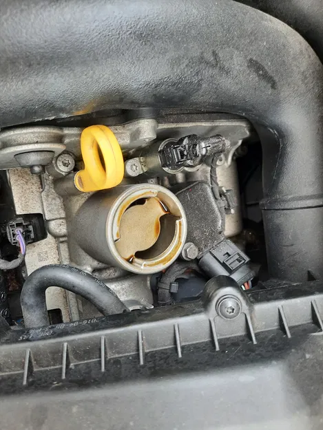 Phễu Đổ Dầu Cho VW Up! + Skoda Citigo + Seat Mii - Image 3