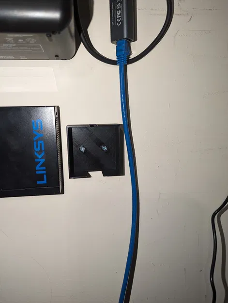 Giá Treo Tường Sạc 60W Framework Laptop - Image 2