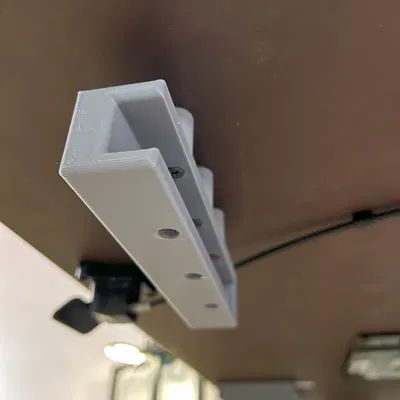 Giá đỡ laptop dưới bàn (không cần hỗ trợ)