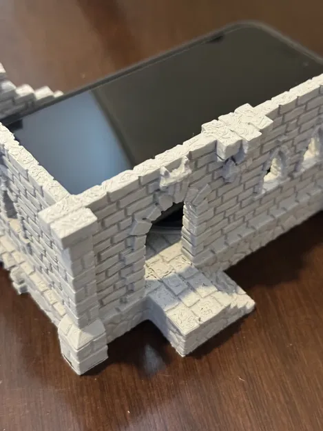 Chỗ Sạc Điện Thoại Cảm Ứng Lâu Đài Cổ - Image 2