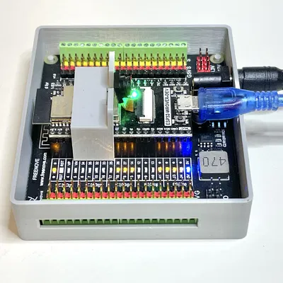 Vỏ và kẹp camera cho Freenove Breakout Board ESP32 / ESP32-S3