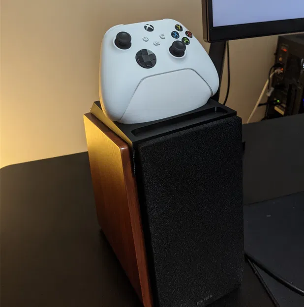 Giá Đỡ Xbox Controller Cho Loa Edifier R1700BTs và R1700BT - Image 1