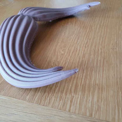 Bộ ria và lông mày cho người khổng lồ Baulers