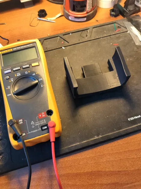 Giá đỡ Fluke 177 DMM cho Honeycomb Storage Wall - Image 2