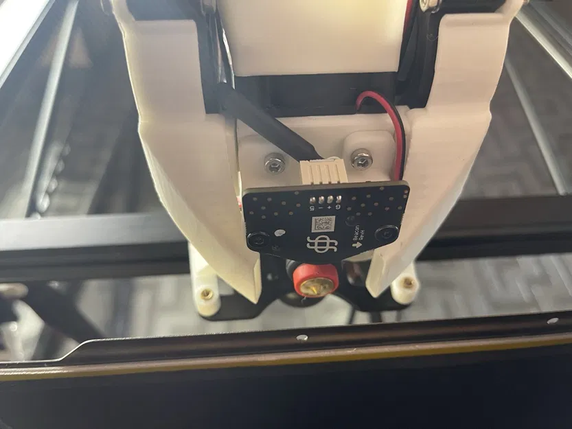 Giá đỡ Beacon3D cho đế HeroMe, gắn dưới đế gần đầu phun - Image 1