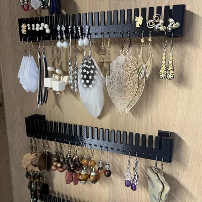 Kệ Treo Tường Đựng Bông Tai