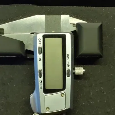 Giá đỡ thước kẹp có lỗ gắn kín