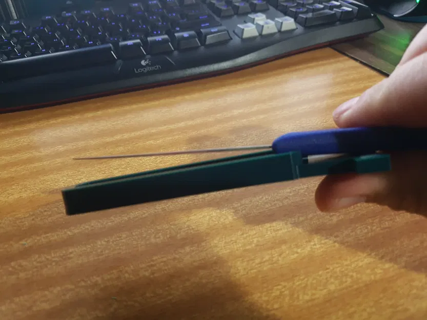 Vỏ dao bào Victorinox dùng một tay - Image 4