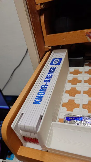 Hộp đựng thước dây gấp Gridfinity - Image 1