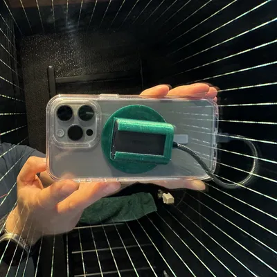 Đầu Đọc Thẻ Nhớ USB-C UGREEN iPhone 15 Pro Max Magsafe