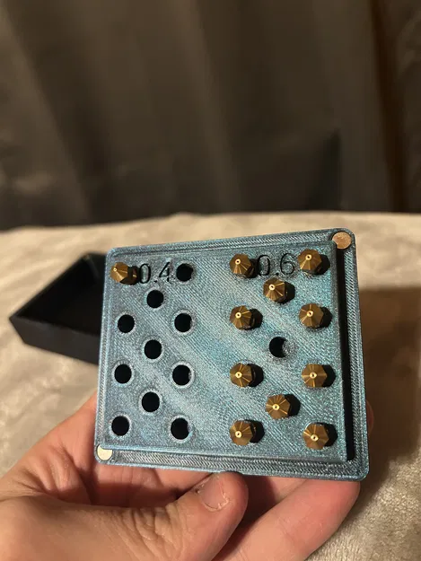 Hộp Đựng Béc Ankermake 0.4 & 0.6 - Image 1