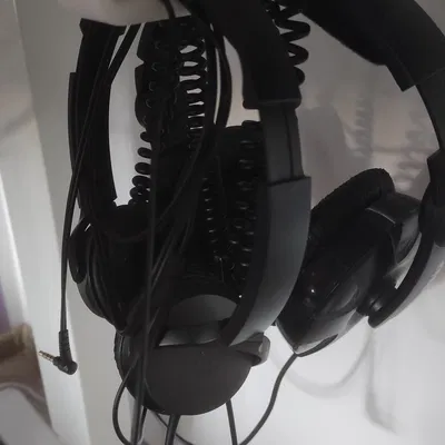 Móc Treo Tai Nghe Dưới Bàn