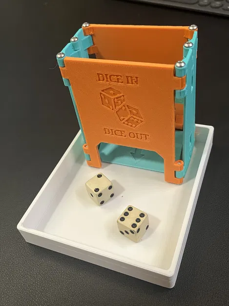 Tháp Tung Xúc Xắc Gấp Gọn Tiện Lợi - Image 1