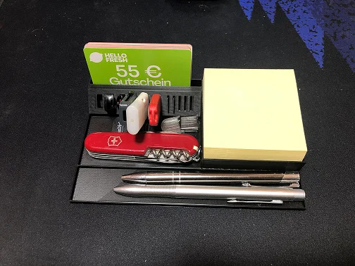 Tổ Chức Bàn Làm Việc (Chừa Chỗ Cắm USB, Thẻ, Bút) - Image 2