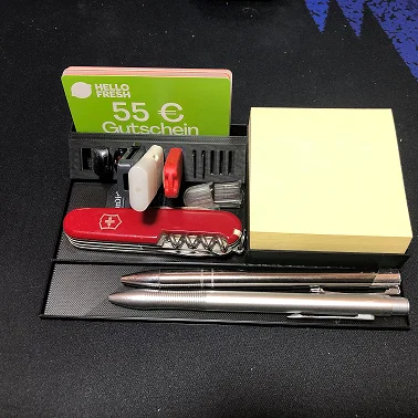 Tổ Chức Bàn Làm Việc (Chừa Chỗ Cắm USB, Thẻ, Bút)