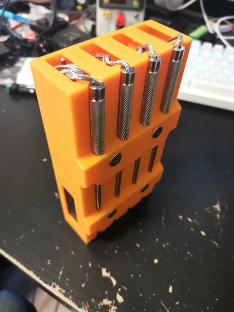 Hộp đựng nhiệt kế thịt Govee H5198 4 que - Image 2