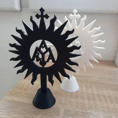 Bông hồng Marian có chân đế