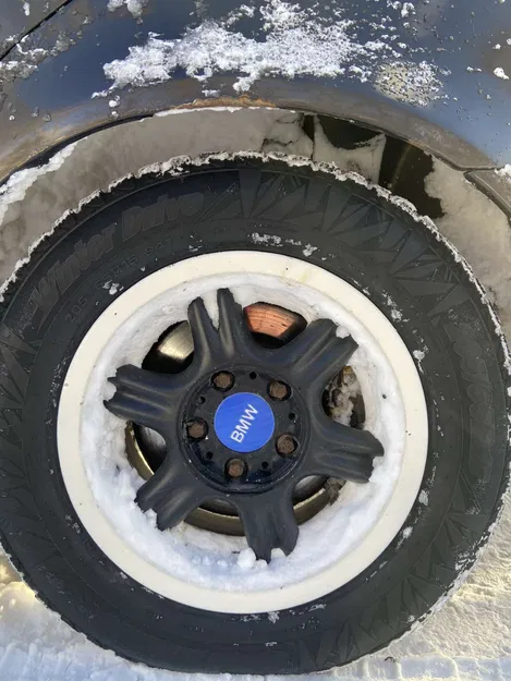 BMW E39 - Nắp Mâm Xe - Image 2