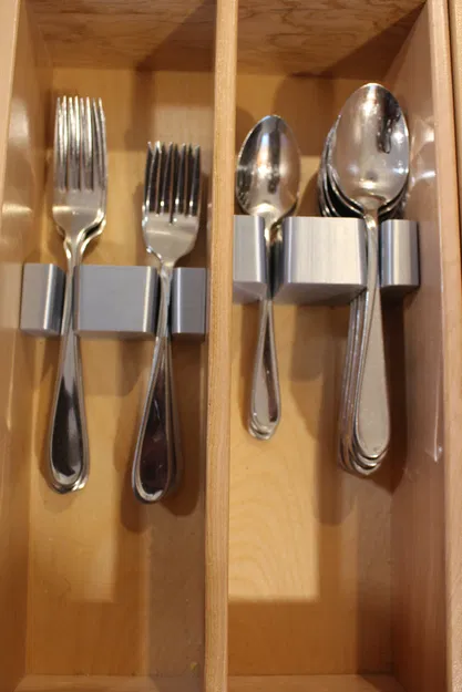 Tấm Chia Dao Nĩa Cho Ngăn Kéo - Image 1