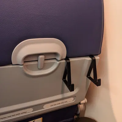 Kệ Điện Thoại Hình Máy Bay