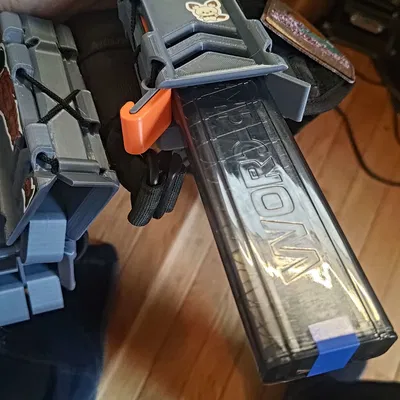 Miếng đệm canh chỉnh Saya Snap-on cho Nightingale (Mini Slanted Talon)/Diana Mags