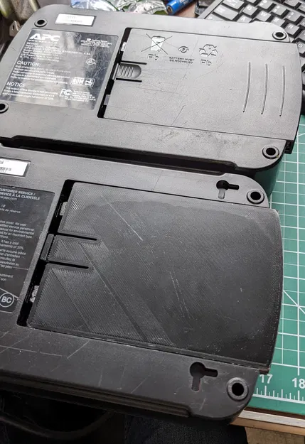 Nắp pin cho bộ lưu điện APC - Image 4