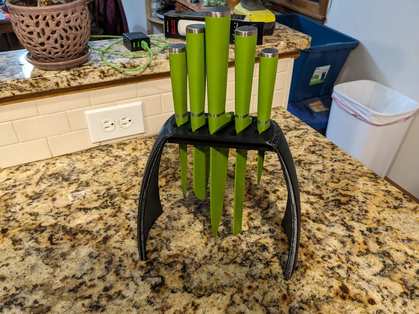 Giá Đỡ Dao Bếp - Hai Phiên Bản - Image 1