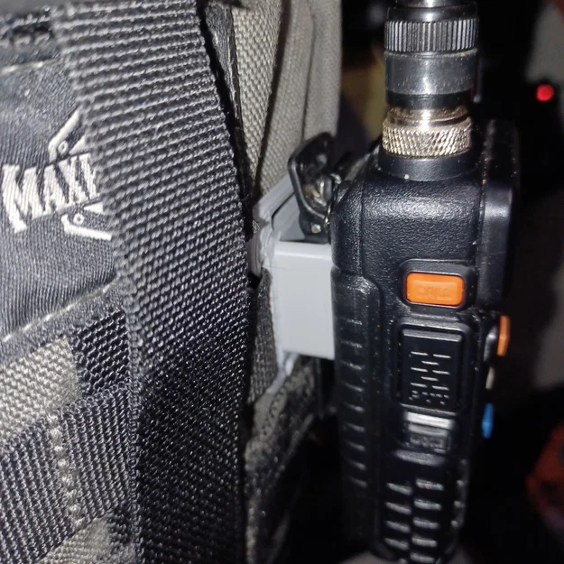 Móc Đeo Radio MOLLE HT - Image 3