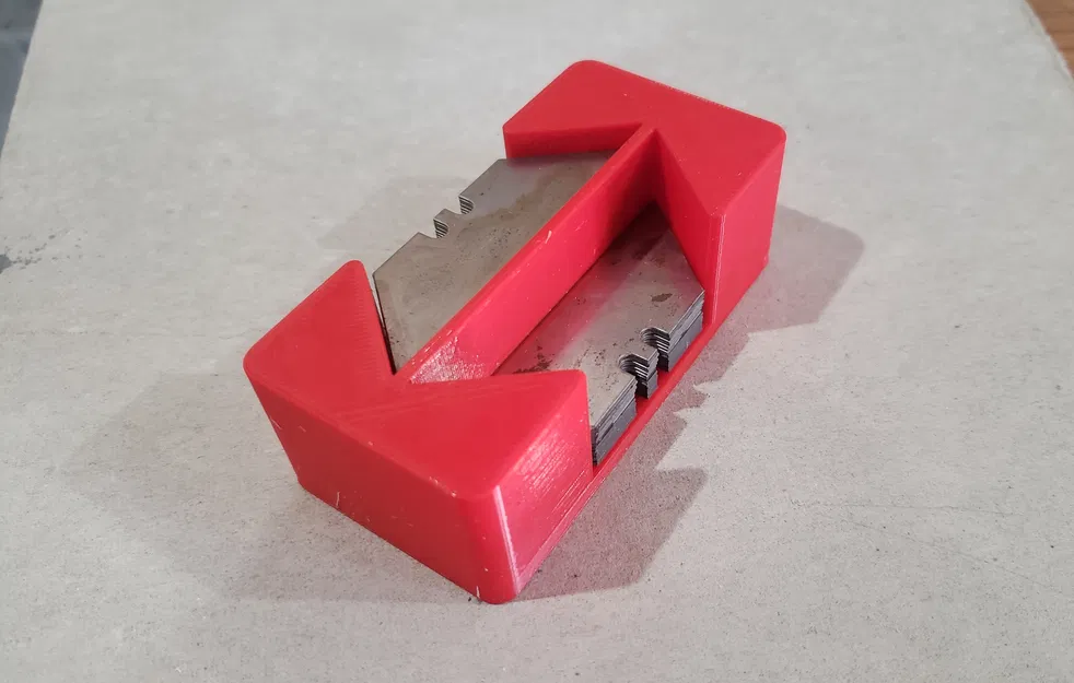 Dụng Cụ Giữ Lưỡi Dao Tiện Lợi - Image 1