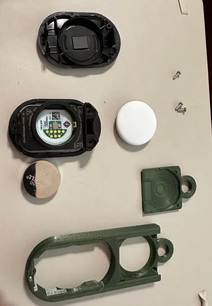 Vỏ Chìa Khóa Rivian & AirTag - Image 4