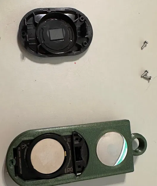 Vỏ Chìa Khóa Rivian & AirTag - Image 7