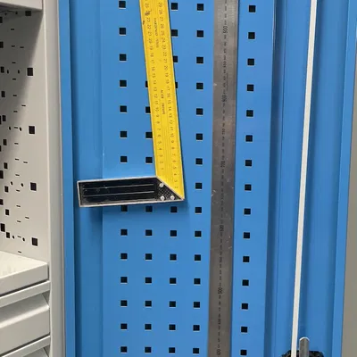 Móc treo cho tủ xưởng - bảng đục lỗ