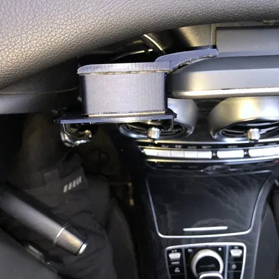 Giá đỡ điện thoại iPhone 8 cho Mercedes Benz C-Class W205 GLC X253