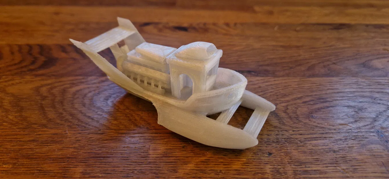 Thuyền Benchy phiên bản 'siêu nhân' chạy động cơ V12 - Image 2