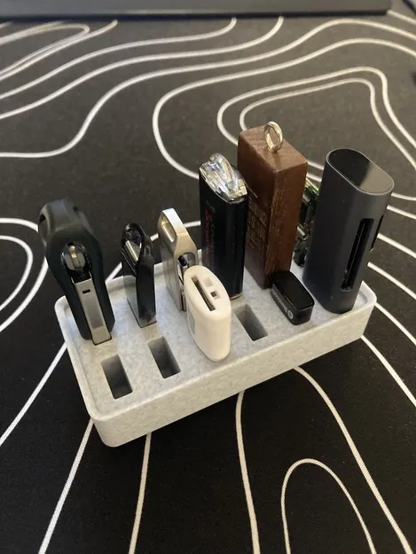 Giá Đỡ USB Gridfinity 12 Thanh - Image 1