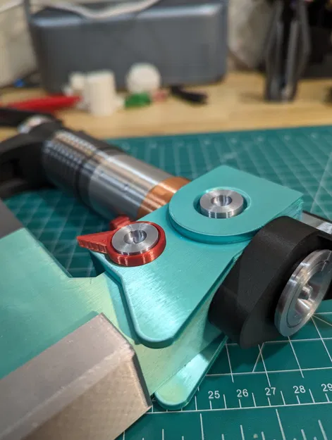 Thanh kiếm ánh sáng đầu tiên của Ezra Bridger - Image 4