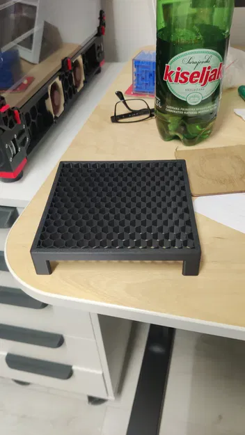 Giá đỡ Intel NUC hình lục giác để bàn - Image 2