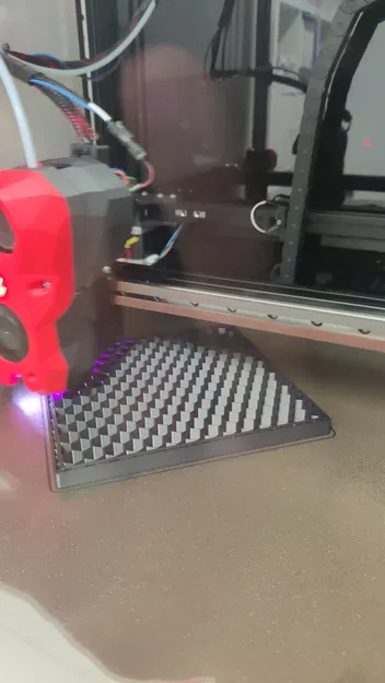 Giá đỡ Intel NUC hình lục giác để bàn - Image 3