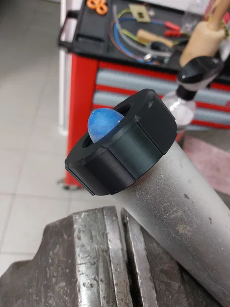 Nắp Súng Bắn Keo Kiểu Xúc Xích - Image 1