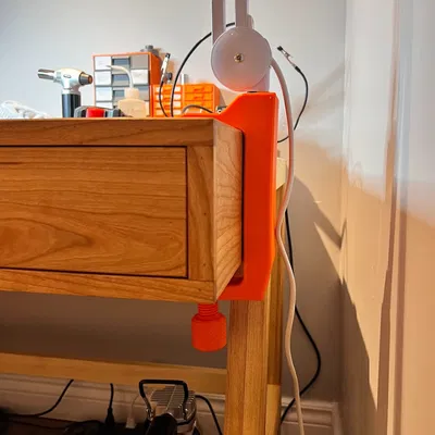 Kẹp Bàn Đèn Học