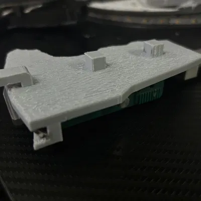 Kệ Giữ Thước Cặp Vernier Cho Bảng Ghim (Lỗ Vuông)