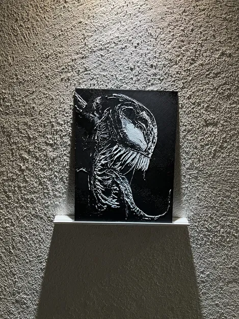 Mô hình Venom HueForge - Image 1