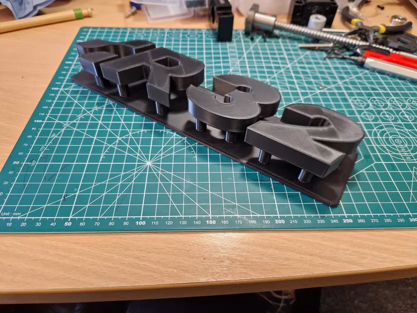 Logo VW R32 có chữ nổi - Image 3