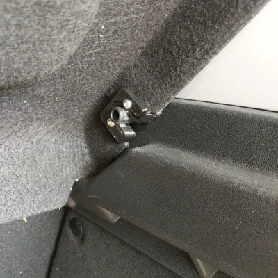 Kẹp Hậu Xe Citroen C3