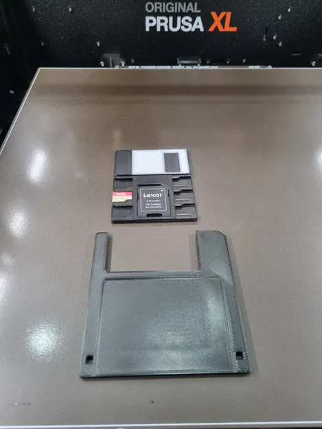 Kệ Đựng Thẻ Nhớ 3.5" Đĩa Mềm - Image 1