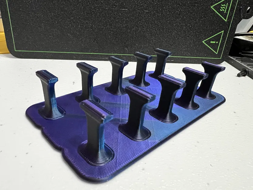 Giá Đỡ Móng Tay Giả - Image 1