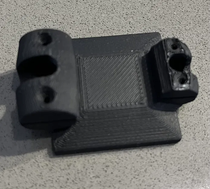 Giá đỡ camera hành trình Uniden - Image 2